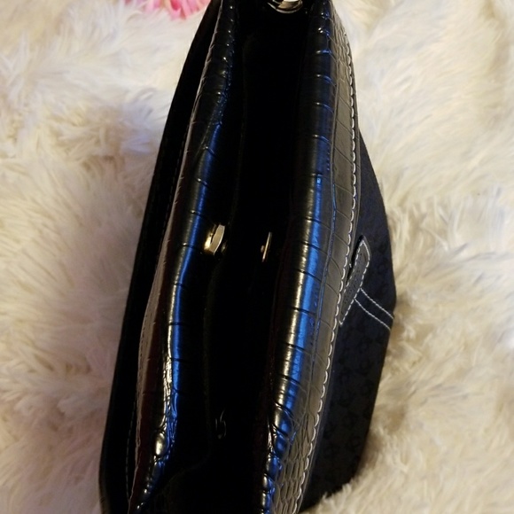 Liz Clairborne purse - Picture 3 of 3
